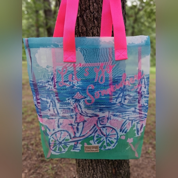 Colorful Lilly Pultizer Tote Bag with Pink Handles. Beach/Market - Picture 1 of 6